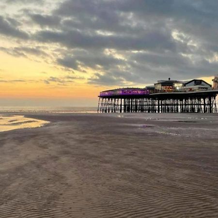 Ocean View Apartments - Sloane Blackpool Dış mekan fotoğraf